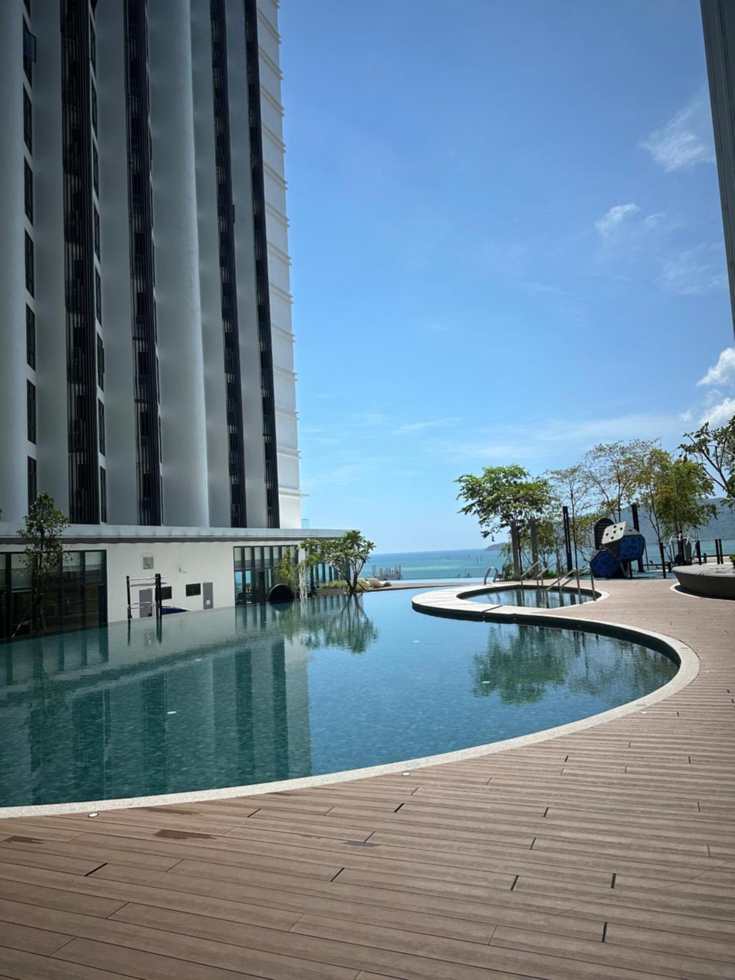 Summerday Seaview At Centre Kota Kinabalu