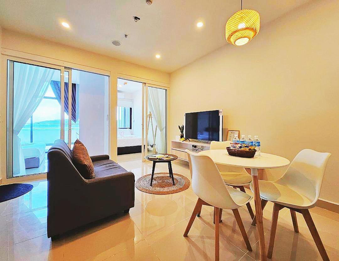 Summerday Seaview At Centre Apartment *